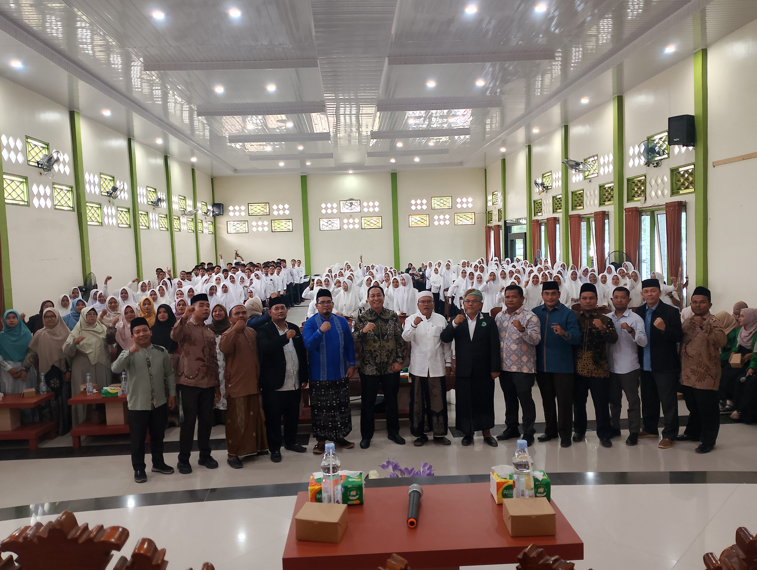 325 Mahasiswa Ikuti Stadium General IAI Padang Lawas 325 Mahasiswa Ikuti Stadium General IAI Padang Lawas