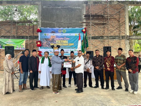 Festival Adat dan Budaya Padang Lawas 2025 Resmi Ditutup, Rektor: “Menang Itu Bonus, Pelestarian Budaya Itu Yang Menjadi Tujuan Utama Kita”
